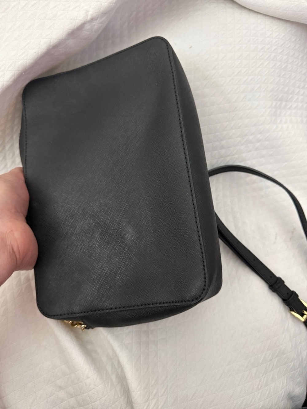 Michael Kors Black Saffiano Leather Crossbody w Gold Chain 9.5"W X 6.5"H X 2"D - Picture 10 of 14